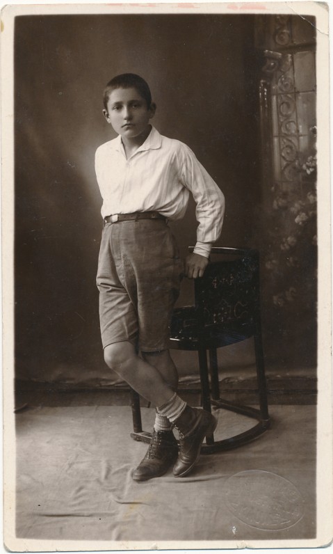 Vaclovui Šiugždiniui – šešiolika. 1927 m.