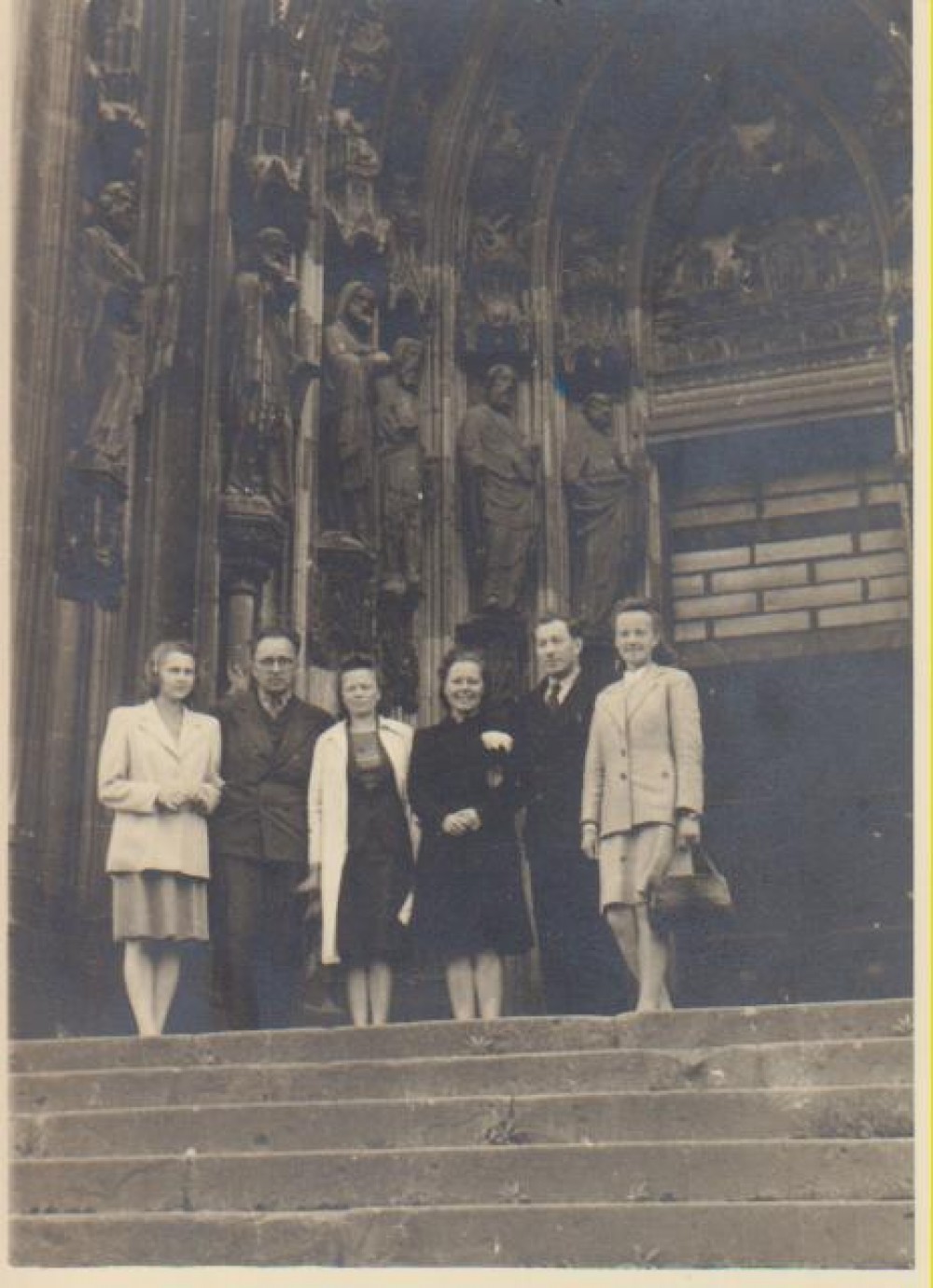 Ateitininkų suvažiavimas Vokietijoje. Alė Rūta – pirma iš kairės. 1947 m.