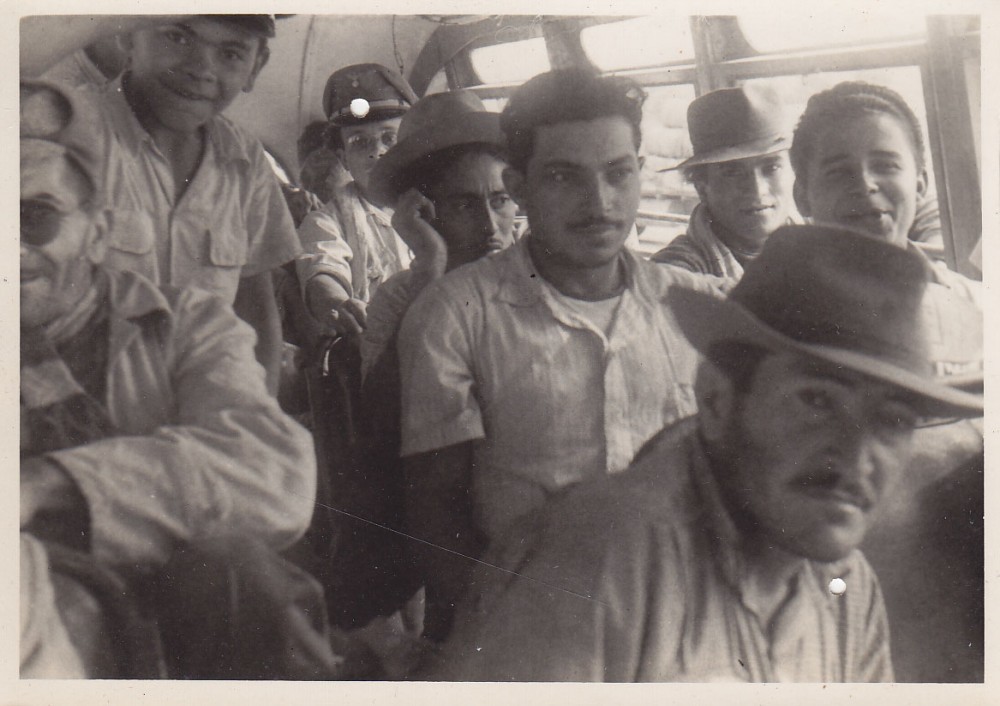 Autobuso keleiviai. Brazilija, apie 1946–1950 m.