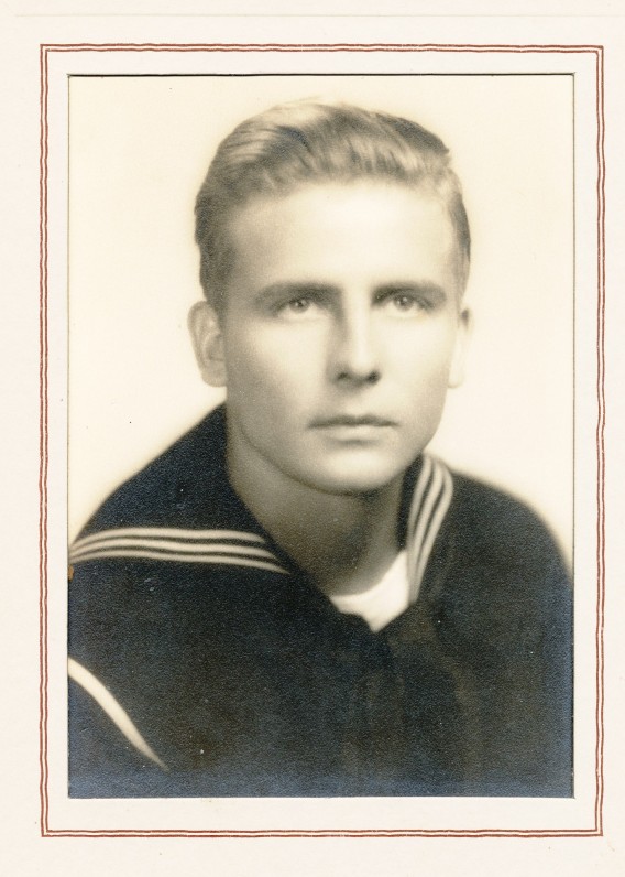 Miltonas Starkus – Amerikos laivyno jūreivis. 1946 m.