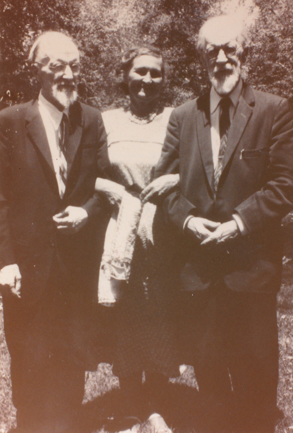 P. Orintaitė su broliais Biržiškomis. Los Andželas, 1961 m.