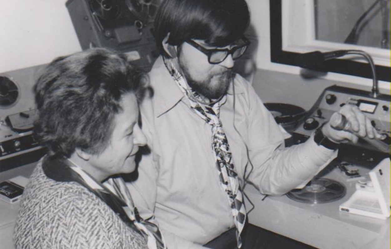 „Pelkių žiburėlio“ redaktoriai D. Sruogaitė ir Romas Sakadolskis. Čikaga, apie 1970 m.