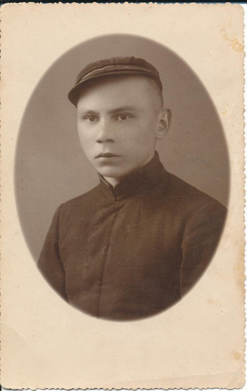 K. Bradūnas – gimnazistas. Vilkaviškis. 1934 m.