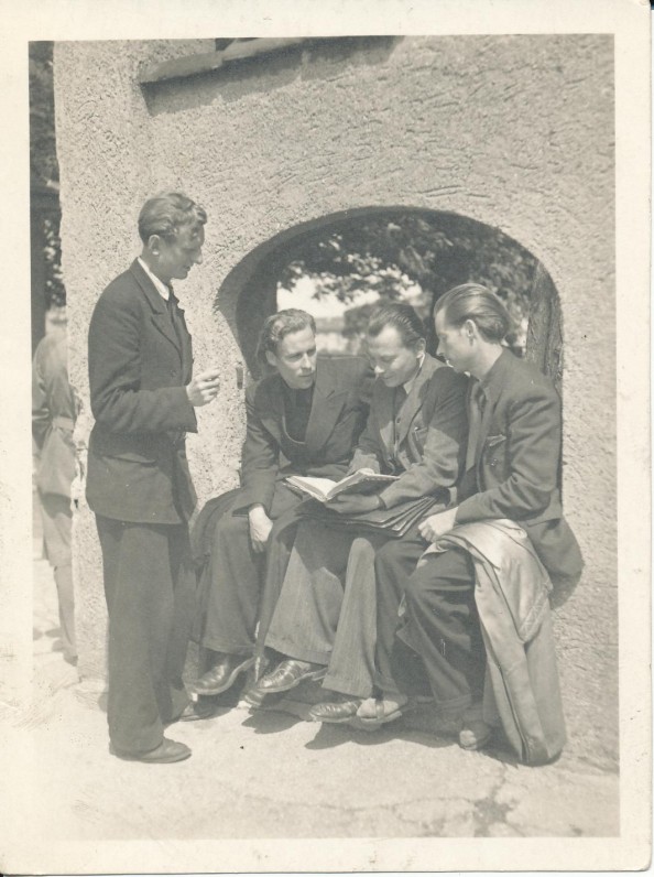 LRDT suvažiavimo metu Augsburge. 1947 07 11–12. J. Kaupas, H. Nagys, K. Bradūnas, A. Nyka-Niliūnas
