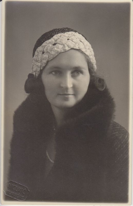 Petronėlė Orintaitė. 1932 m.
