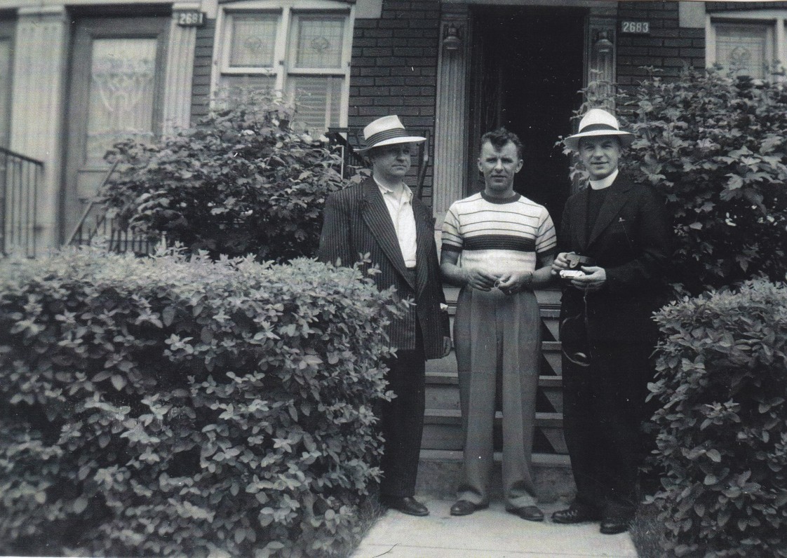 Yla su broliais, viešint JAV. Apie 1935 m. Iš dešinės – Stasys, Jonas ir Donatas