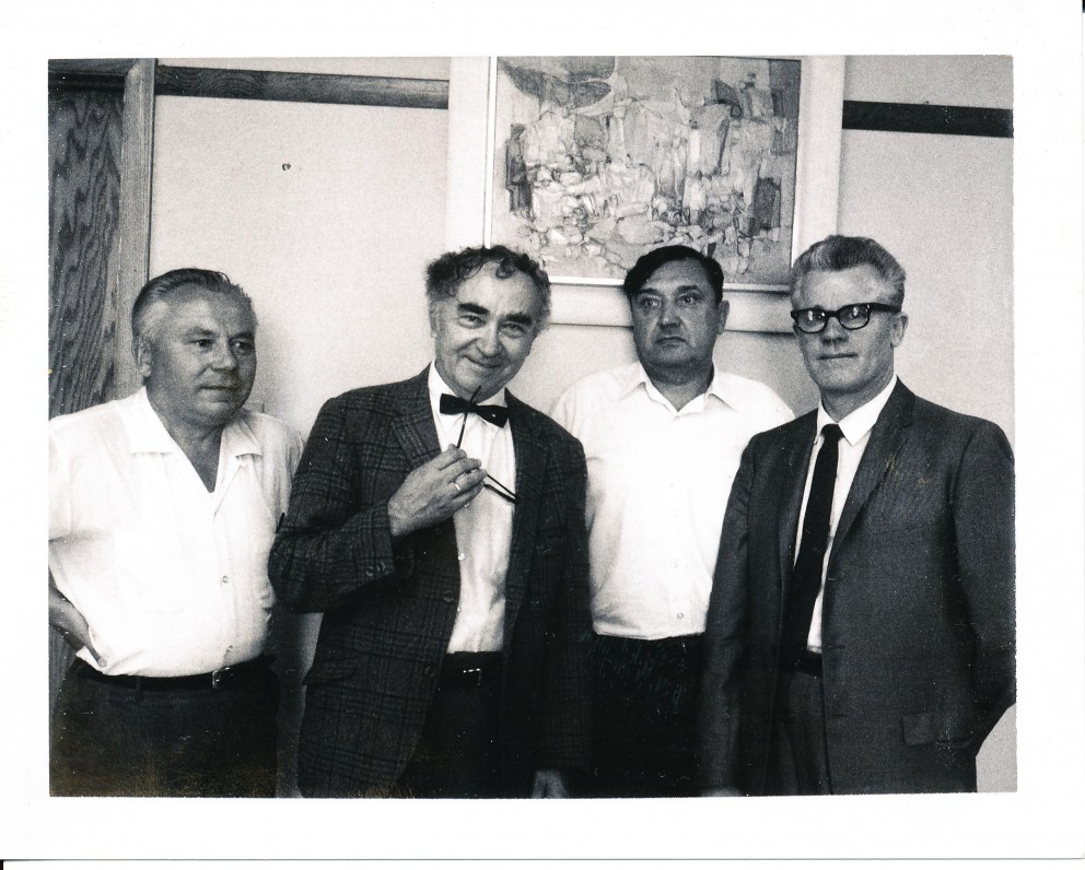 „Draugo“ redakcijoje. Čikaga. 1970 m. K. Bradūnas, B. Brazdžionis, A. Baronas, A. Kairys