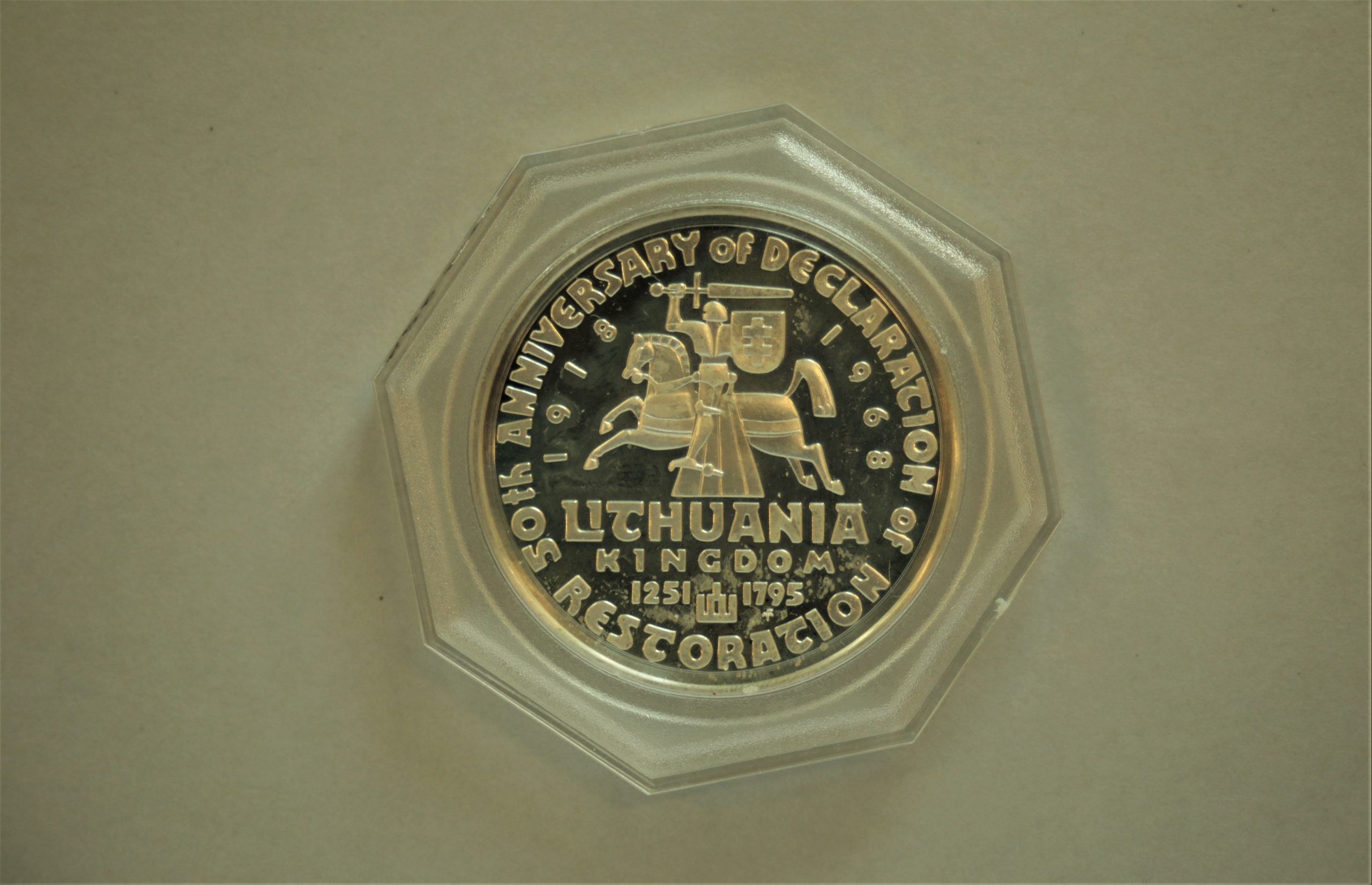 Medalis. Mindaugas King Of Lithuania. Sidabras. Reversas. Dail. V. Kašuba