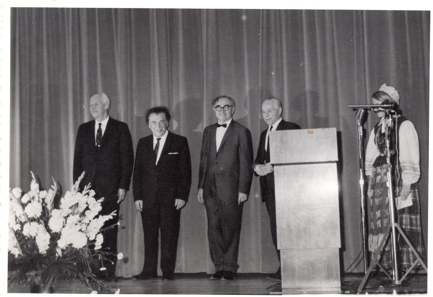 Iš kairės S. Santvaras, A. Gustaitis, B. Brazdžionis, P. Andriušis. JAV, 1968 m. MLLM 99824