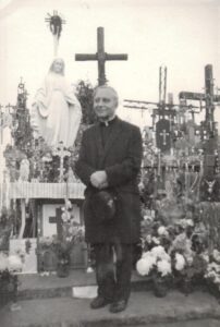 L. Andriekus Kryžių kalne. 1989.09.20.