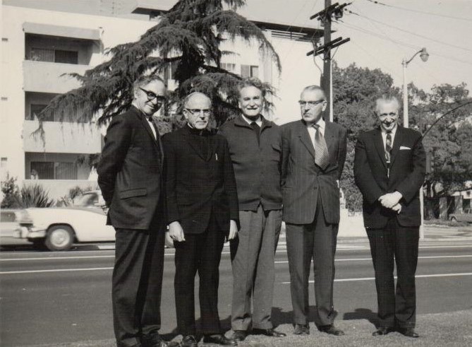 Los Andžele 1965 m. sausio mėn. Iš kairės: B. Brazdžionis, K. Steponis, J. Eretas, J. Tininis, A. Skirius BBR12116