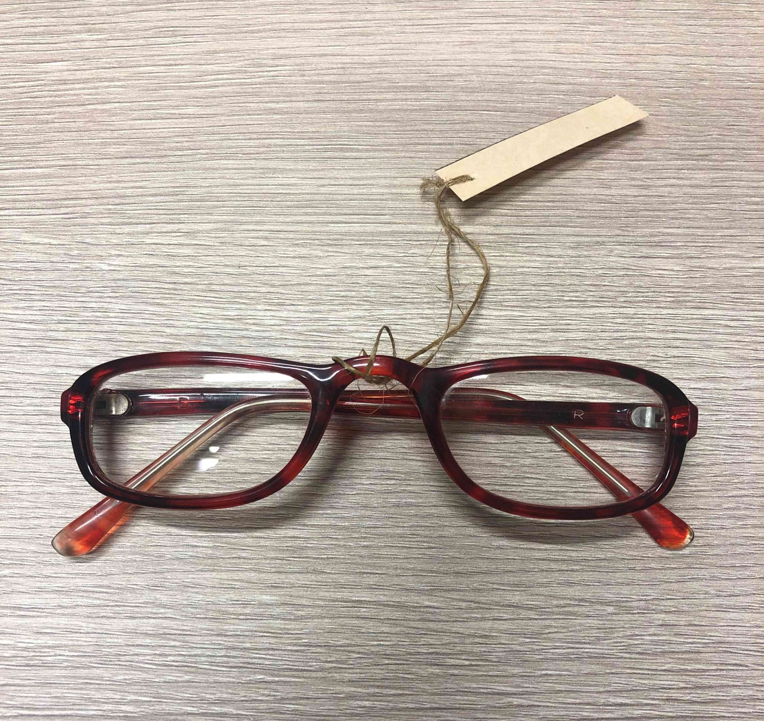 K. Ostrausko akiniai.