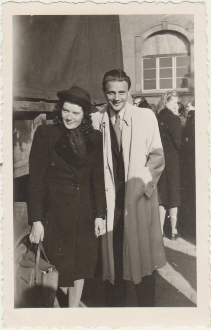 S. Džiugas su žmona Sofija. Hanau. 1949 m.