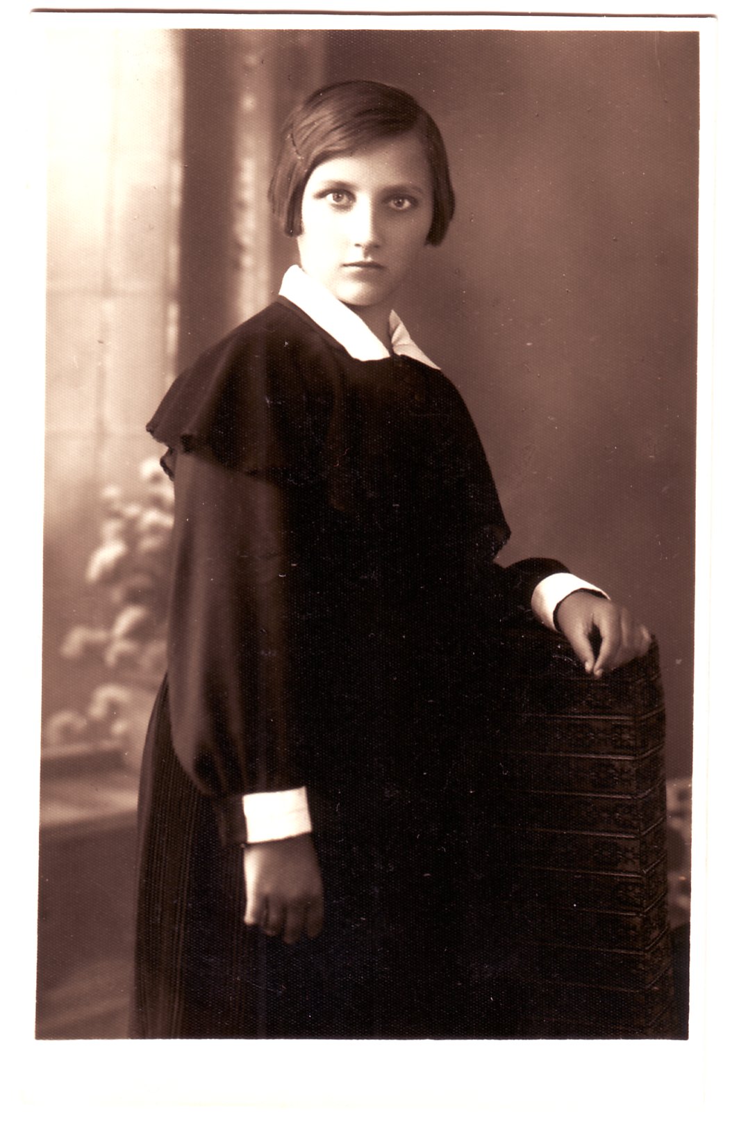 V. Zaborskaitė Panevėžio mergaičių gimnazijos II klasėje 1938 m. Iš V. Stonytės asmeninio archyvo