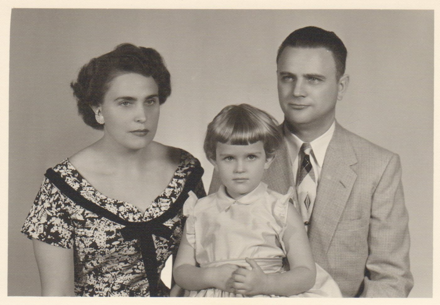 S. Džiugas su žmona Sofija ir dukrele Judita. JAV. Apie 1950 m.