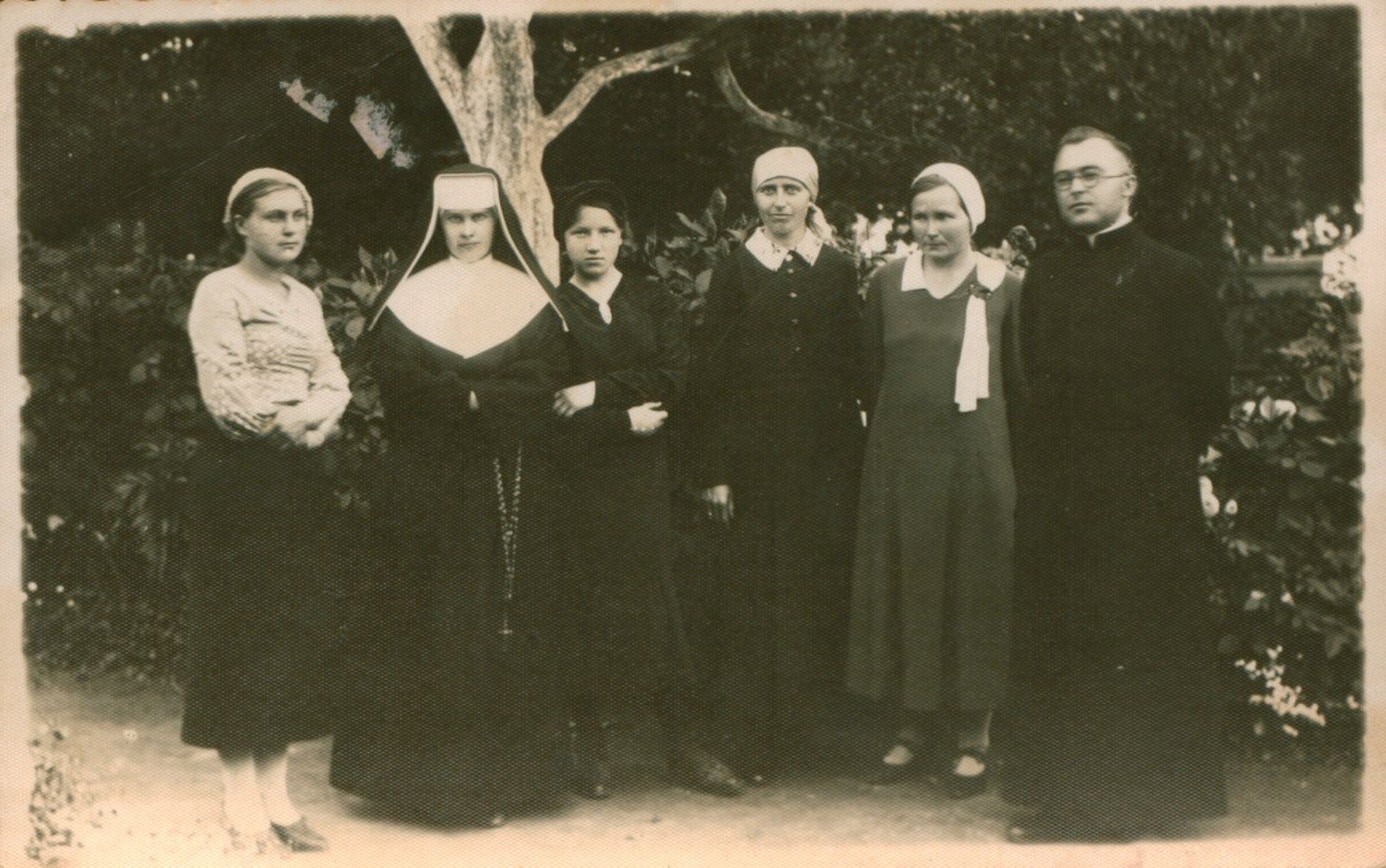 S. Būdavas sesers Vincentos įvilktuvių į vienuoles dieną. Krakės, 1932 m. MLLM 100026