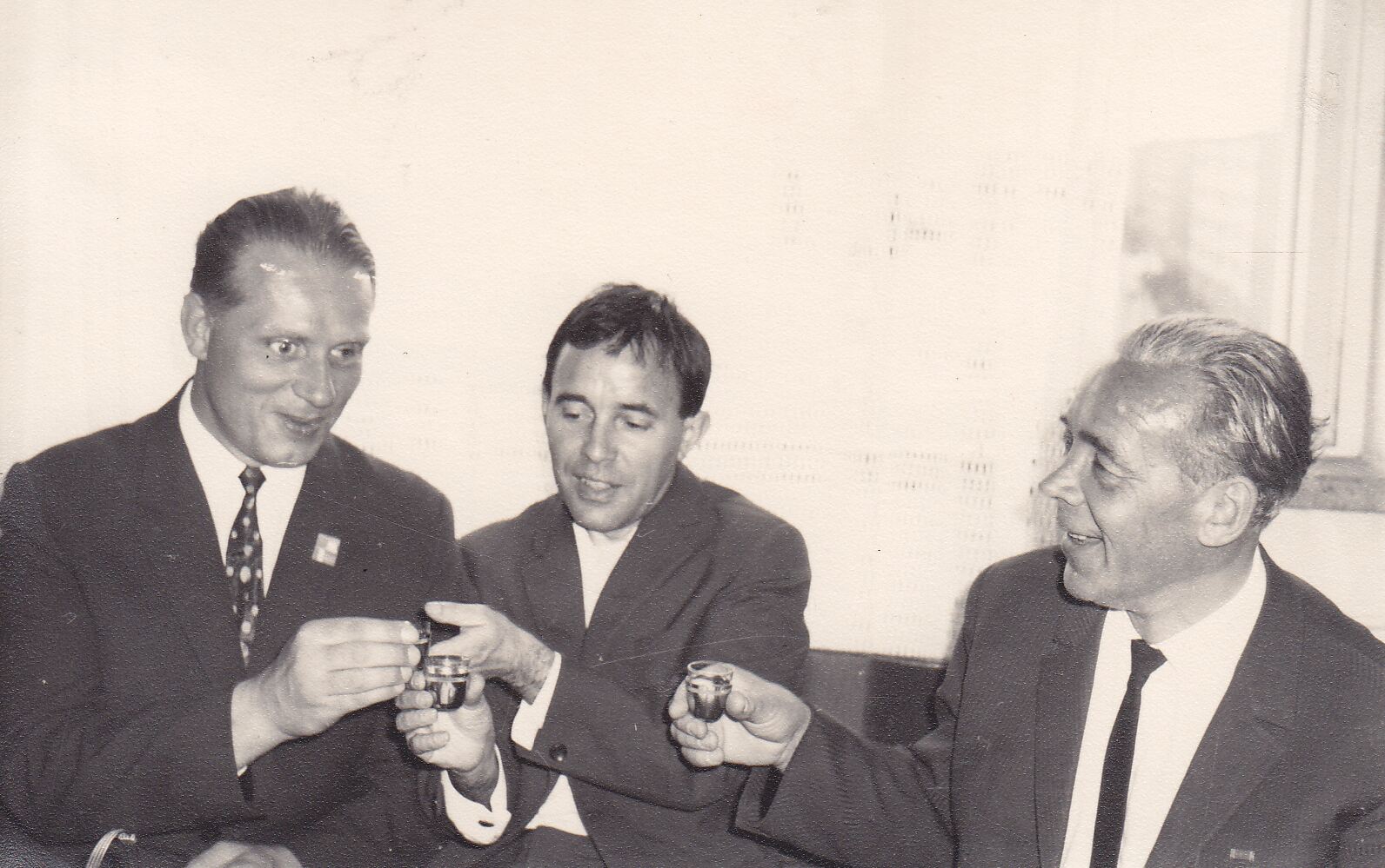 A. Jonynas, V. Toločka, L. Stepanauskas. Berlynas, 1968 m. MLLM 26665