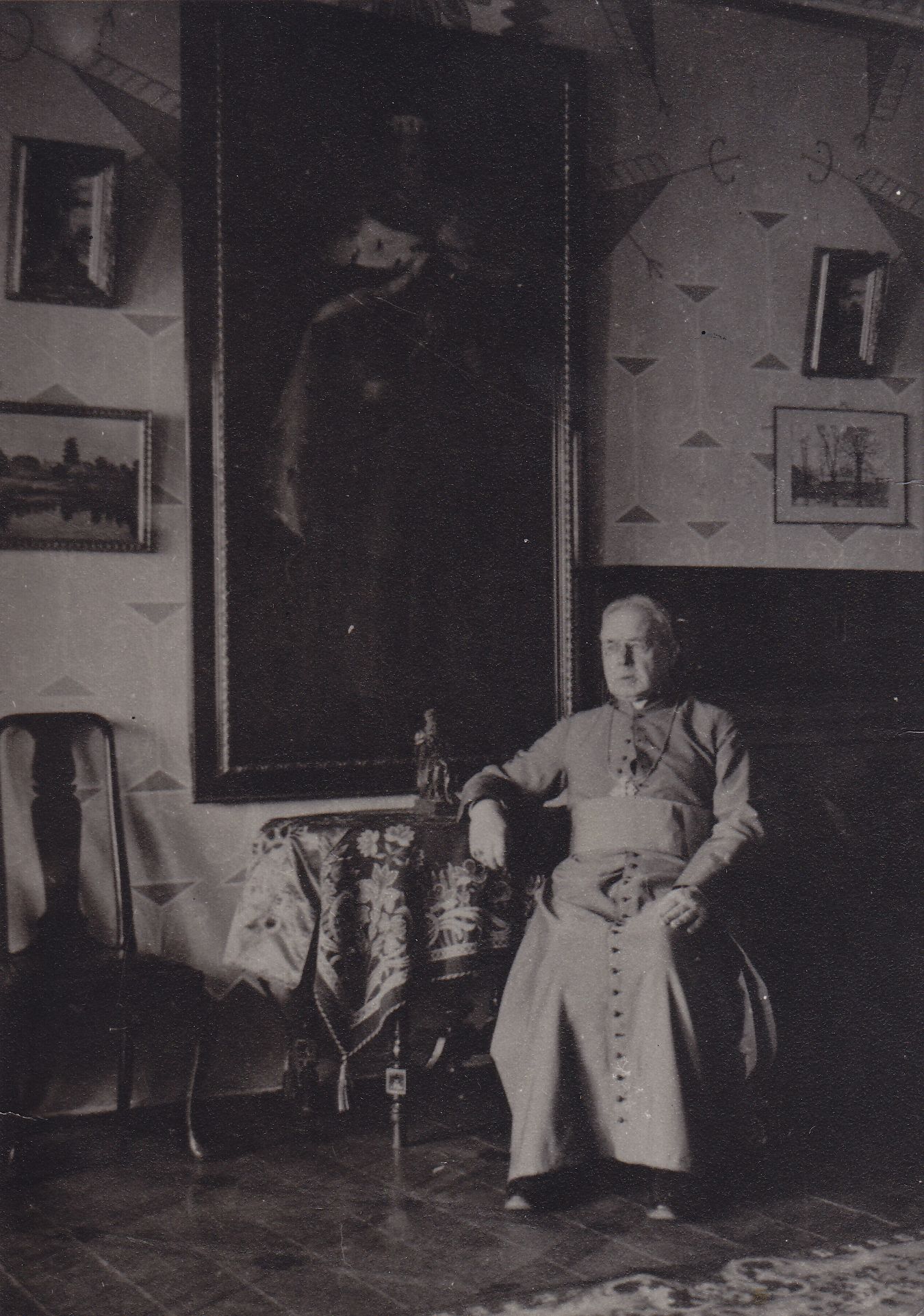 Maironis savo namuose Kaune,  1931-04-19 MLLM 22606