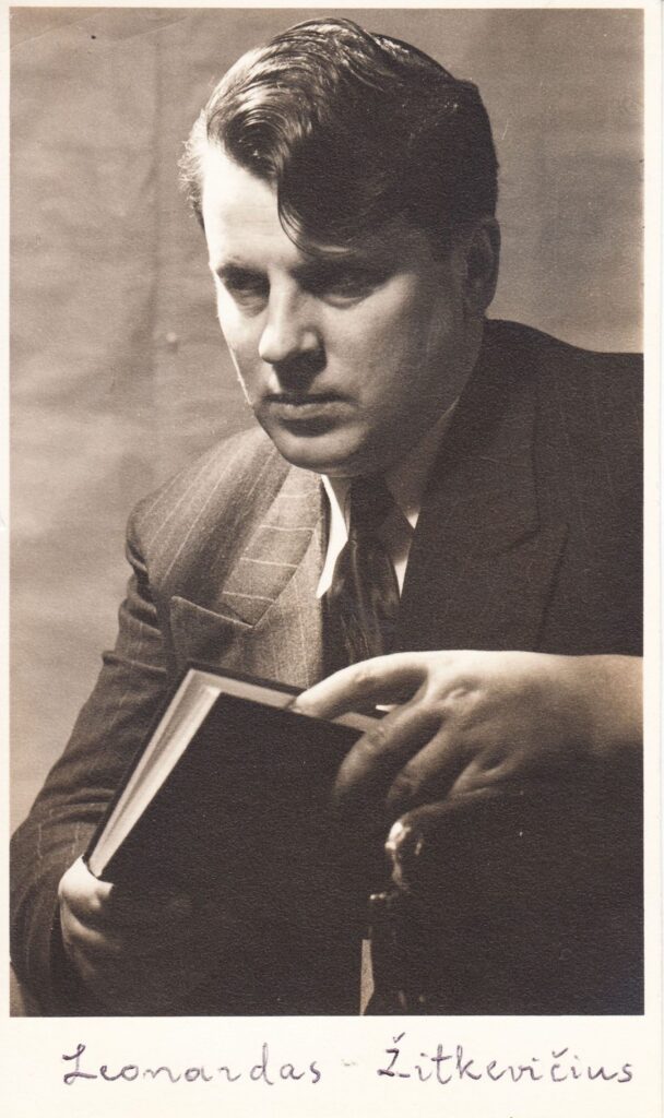 L. Žitkevičius. Niujorkas, apie 1954 m. MLLM 37124 a