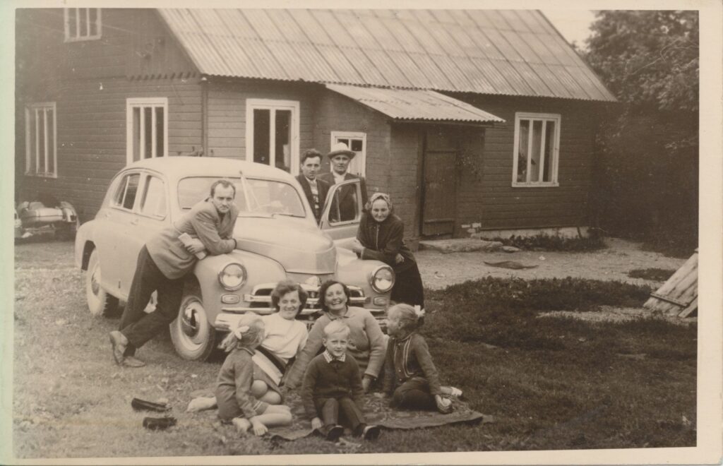 Lankantis tėviškėje. 1971 06 20. MLLM GEK 16037