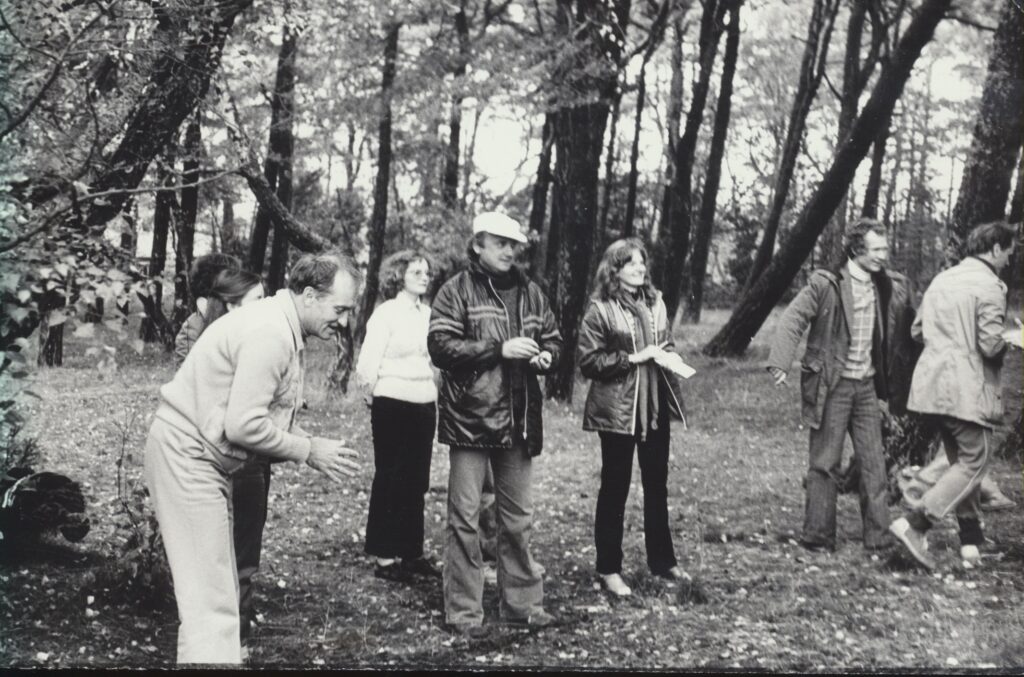 „Nemuno“ redakcijos darbuotojų išvykoje. Apie 1980 m. MLLM GEK 144688
