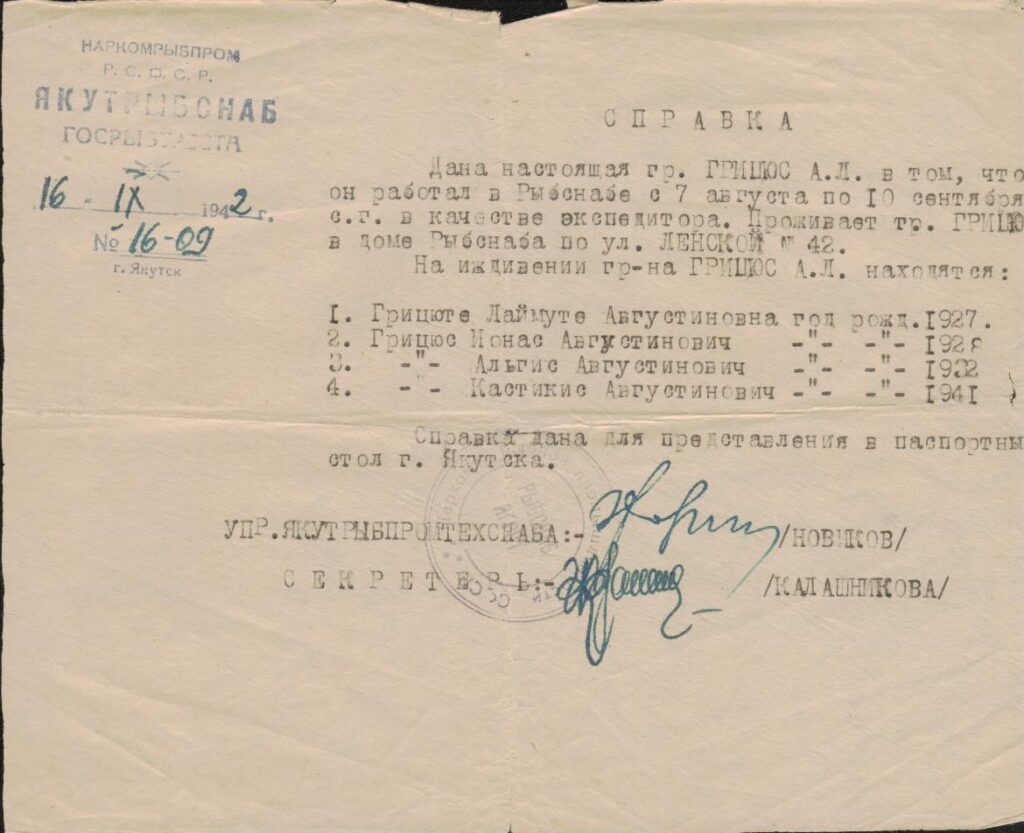 Pažyma apie A. Griciaus šeimos darbo ir gyvenamąją vietą. Rusų k. Jakutskas, 1942-09-16. MLLM 33003