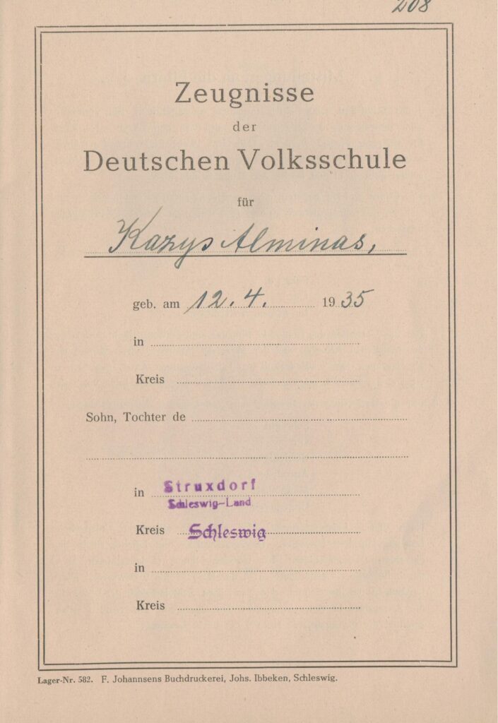 Vokiečių pradinės mokyklos pažymėjimas, išduotas K. Alminui. Štruksdorfas. 1946 m. MLLM 32753