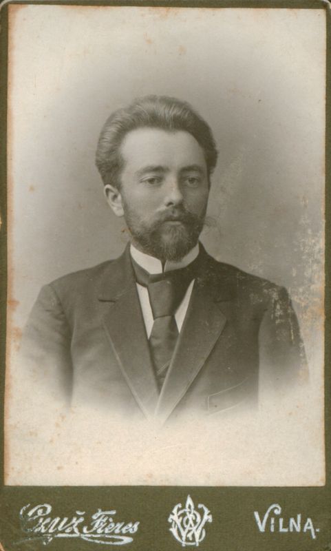 Povilas Višinskis. Vilnius, apie 1903 m. Freres Czyž nuotrauka. MLLM 20917