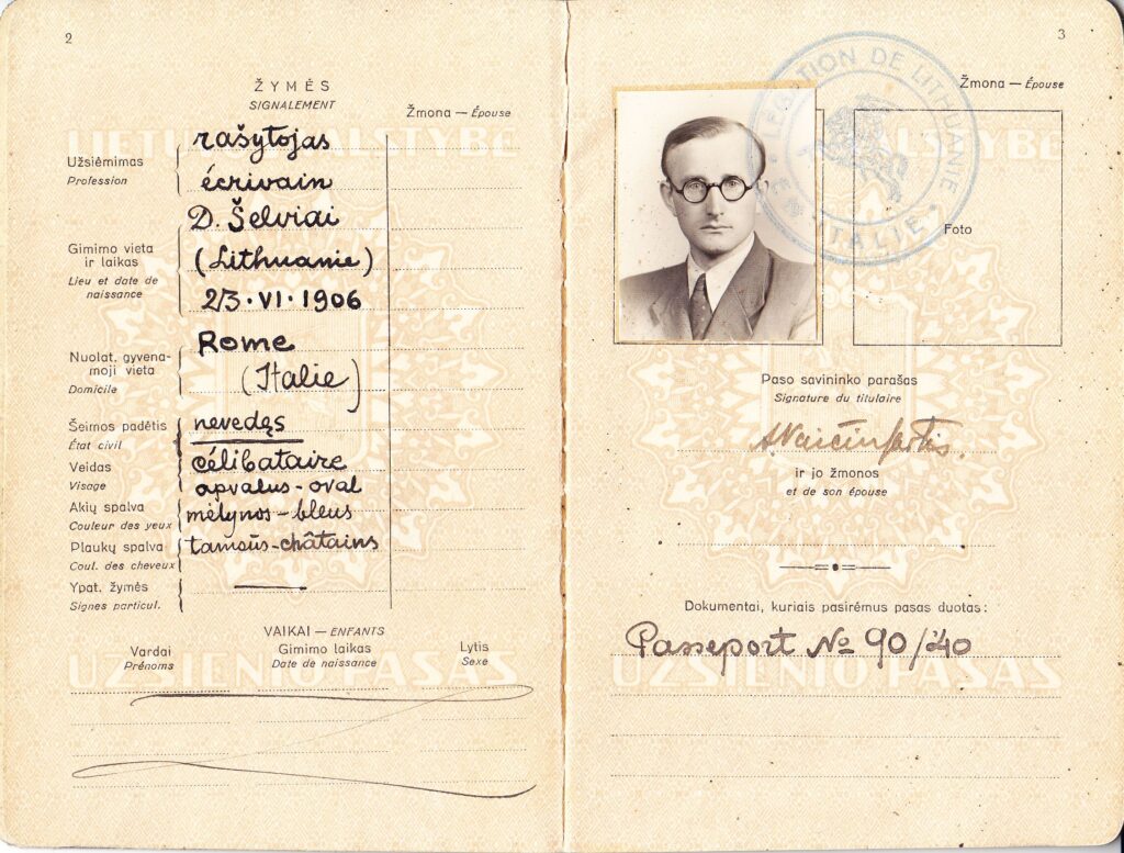A. Vaičiulaičio pasas, išduotas Romoje. GEK 64031