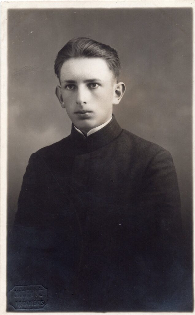 Aleksandras Arminas (Venancijus Ališas). Vilkaviškis, apie 1930 m. MLLM 75171