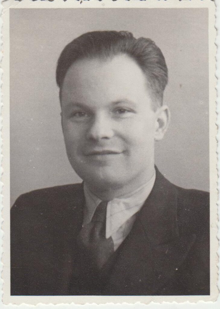 Stepas Zobarskas apie 1943 m.