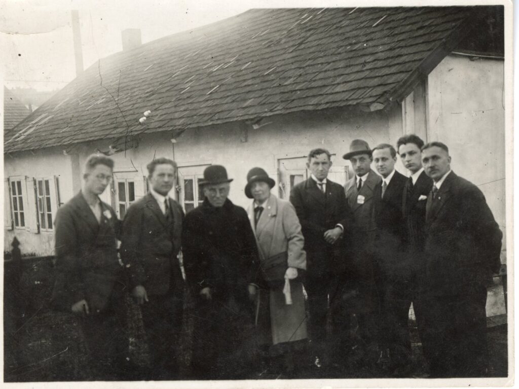 A. Jakštas su Kauno esperantininkais. 1931 m.
