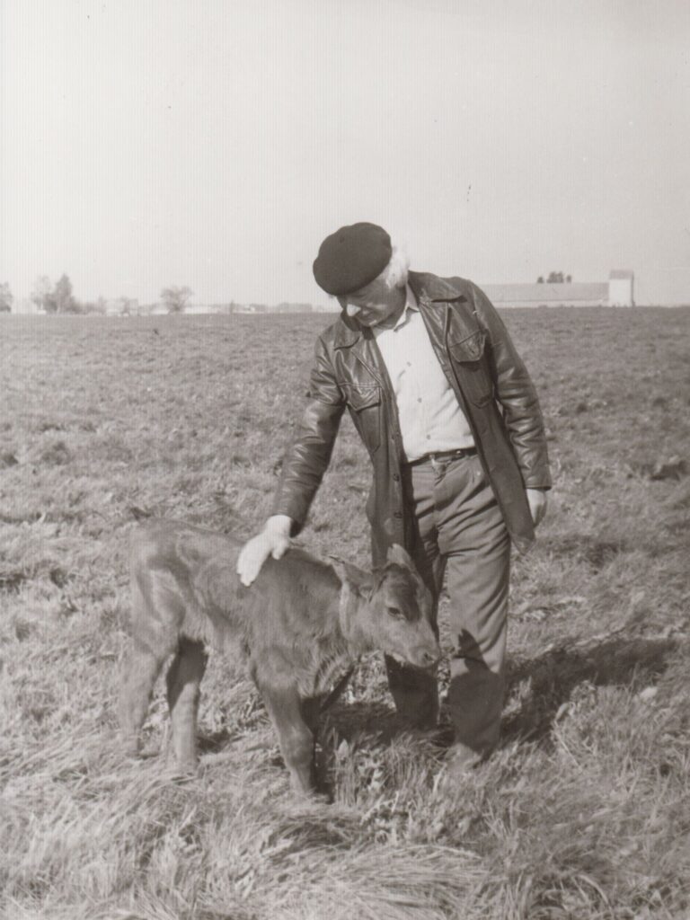 Aplankius tėviškę. Mėdginų km. (Joniškio r.), 1981 m. MLLM 76035