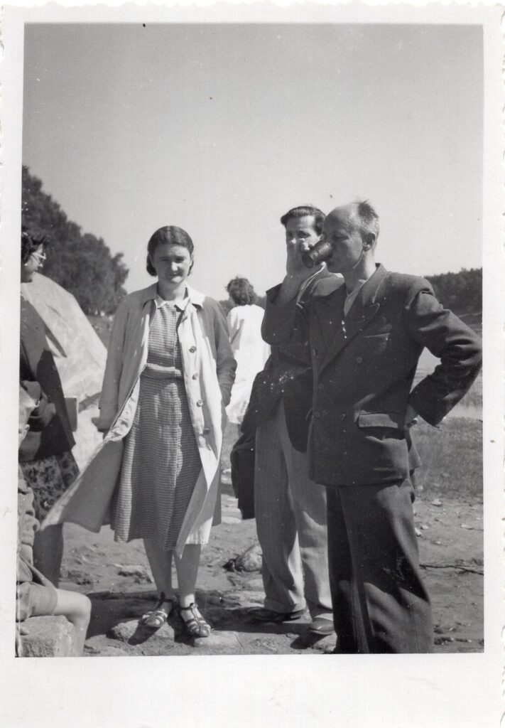 Kazys Jankauskas su leidyklos bendradarbiais Kaune, 1948 m. Fotografas nežinomas. MLLM 33021