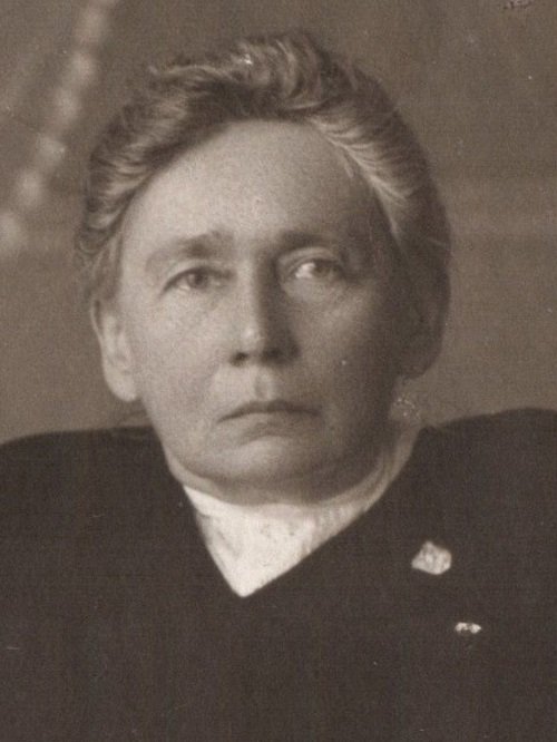 G. Petkevičaitė 1920 m. Portretas, pagal kurį dailininkas Adomas Varnas kūrė pašto ženklą