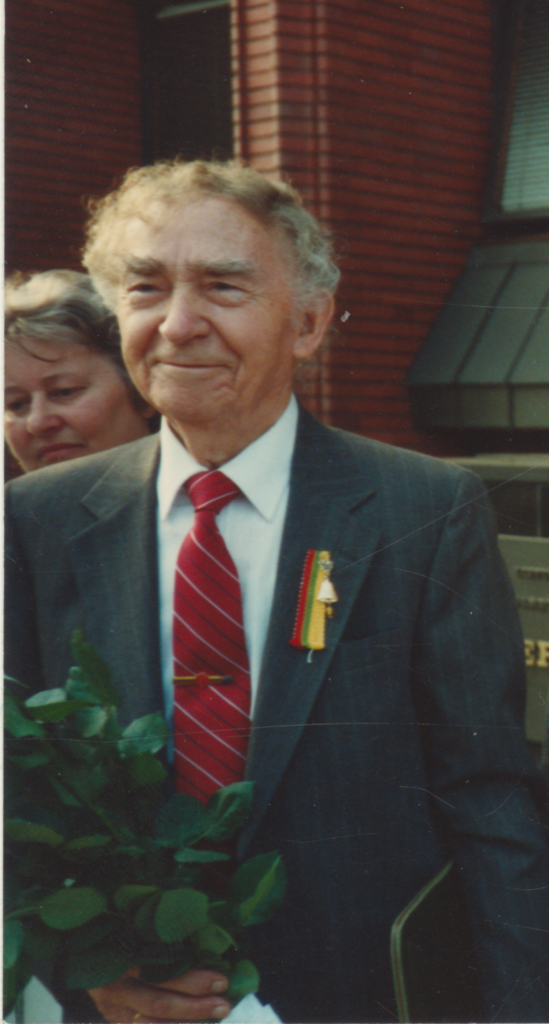 Bernardas Brazdžionis Lietuvoje. 1989 m.
