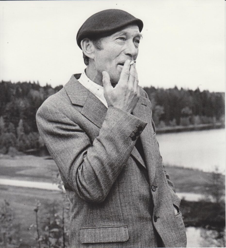 A. Matutis pakeliui į Birštoną. 1977 m. V. Dichavičienės nuotrauka. MLLM GEK P17749