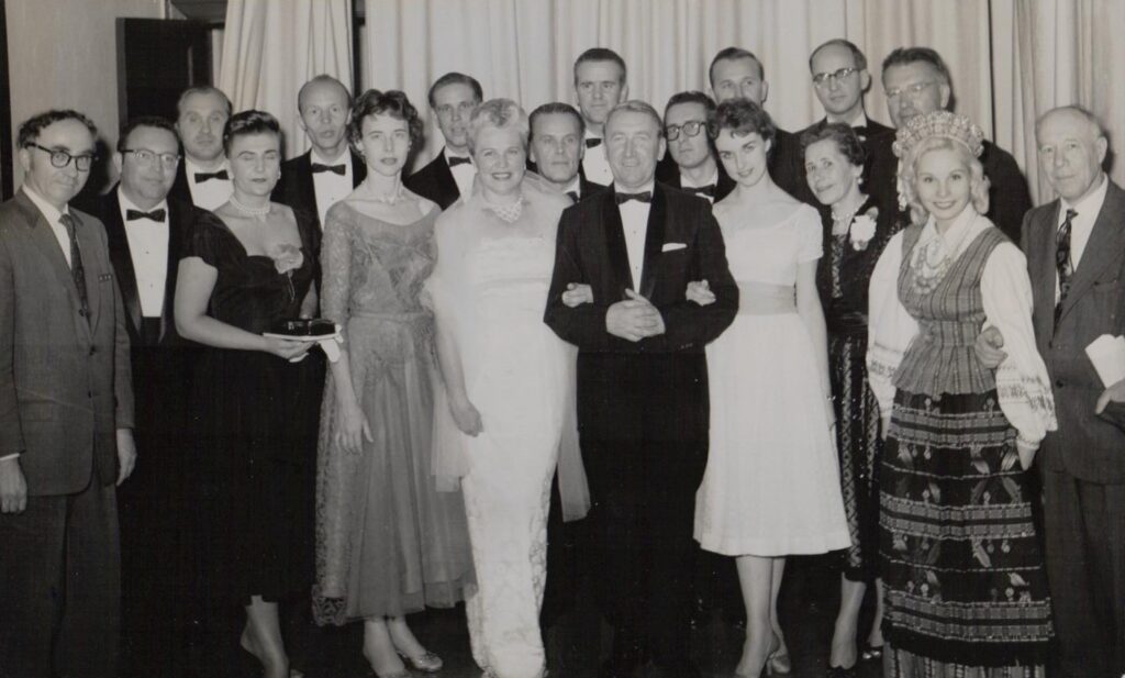 Žurnalo „Lietuvių dienos“ 10-mečio koncerto dalyviai 1959.04.05. J. Tininis – trečias iš dešinės BBR11148
