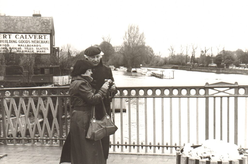 Rašytojas Jonas Avyžius su žmona Irena. Londonas, 1980 m. balandis. MLLM 76023