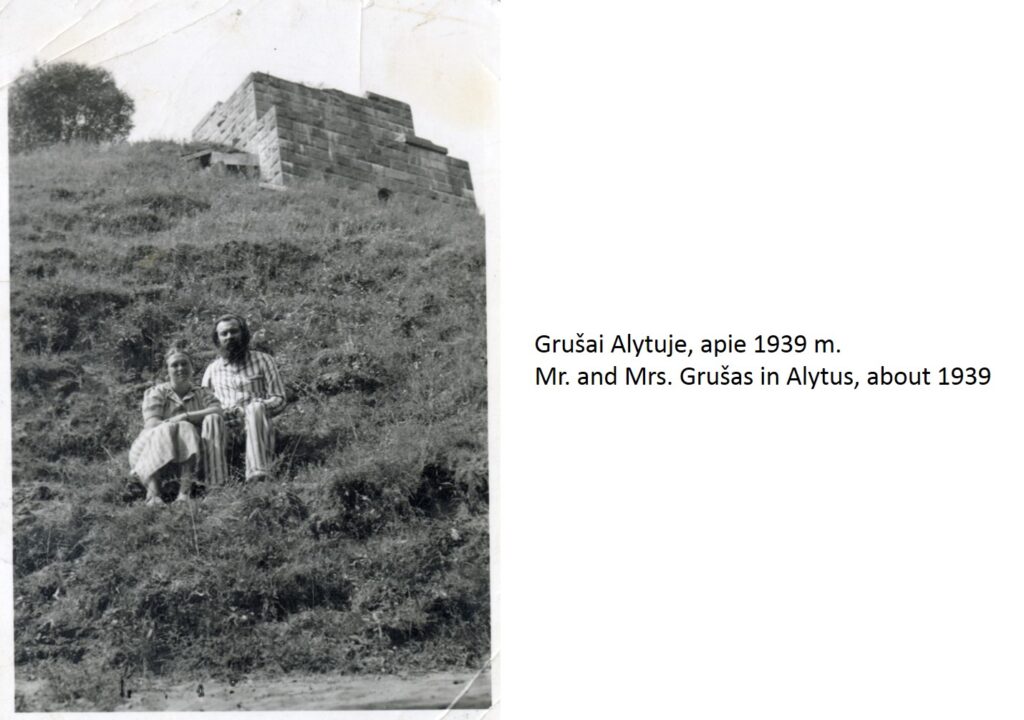 JUOZAS GRUŠAS (1930–1941)