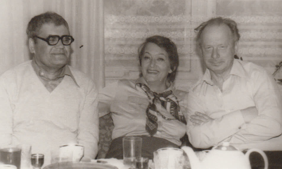 K. Marukas Su dukra Sigita ir rašytojas A. Bieliauskas savo namuose Vilniuje apie 1983 m.