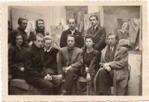 Freiburgo meno ir amatų studijoje. A. Veščiūnaitė – antroje eilėje pirma iš kairės. MLLM 135263