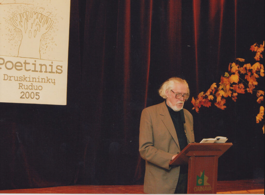 M. Martinaitis Poetinio Druskininkų rudens metu. 2005 m. Fotografas Z. Baltrušis