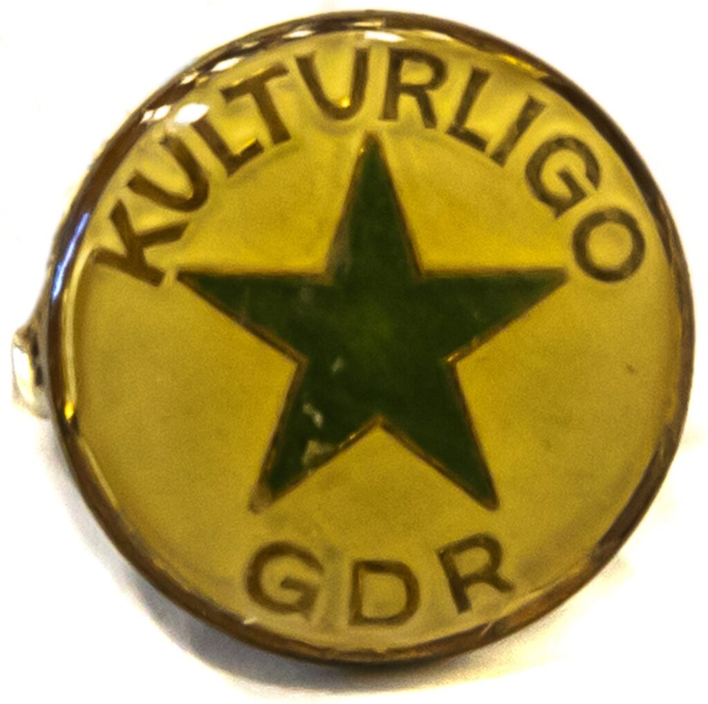 Esperantų asociacijos Vokietijos kultūros lygoje ženklelis. MLLM P25638