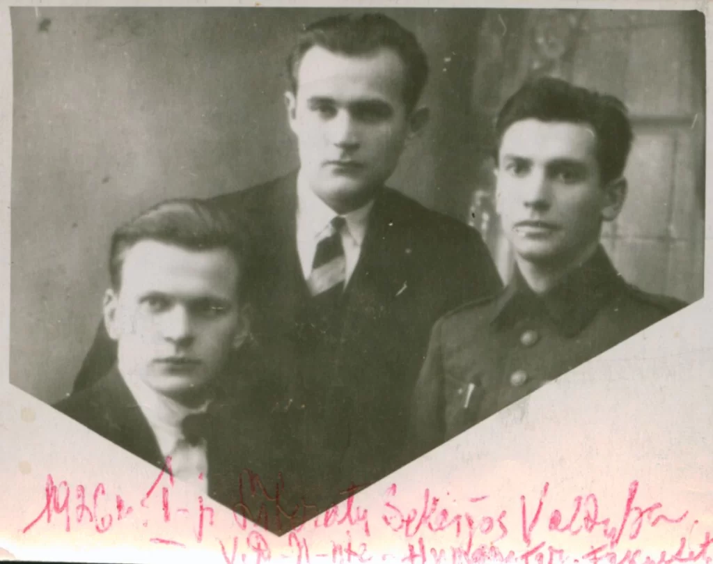 K. Inčiūra (1-as iš kairės) su Lietuvos universiteto literatų sekcijos valdybos nariais. Kaunas, 1926 m. 
MLLM 19531