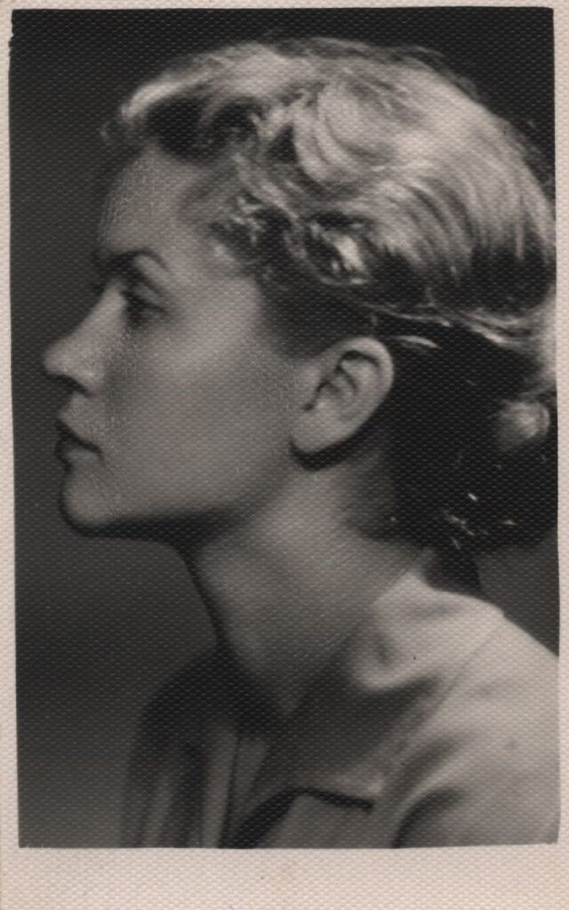 Dalia Urnevičiūtė.1952 m. MLLM 127554