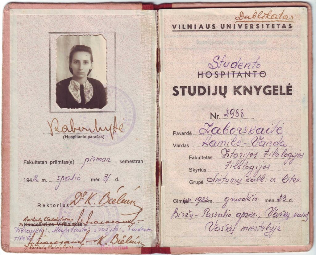 Vilniaus universiteto studento studijų knygelės Nr. 2988 dublikatas, išduotas V. Zaborskaitei. Iš V. Stonytės asmeninio archyvo