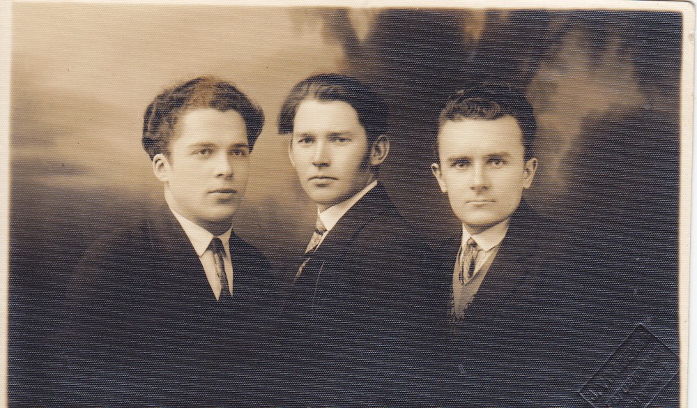 Antanas Gustaitis, Geniušas ir V. Montvila. Marijampolė. Apie 1927 m.