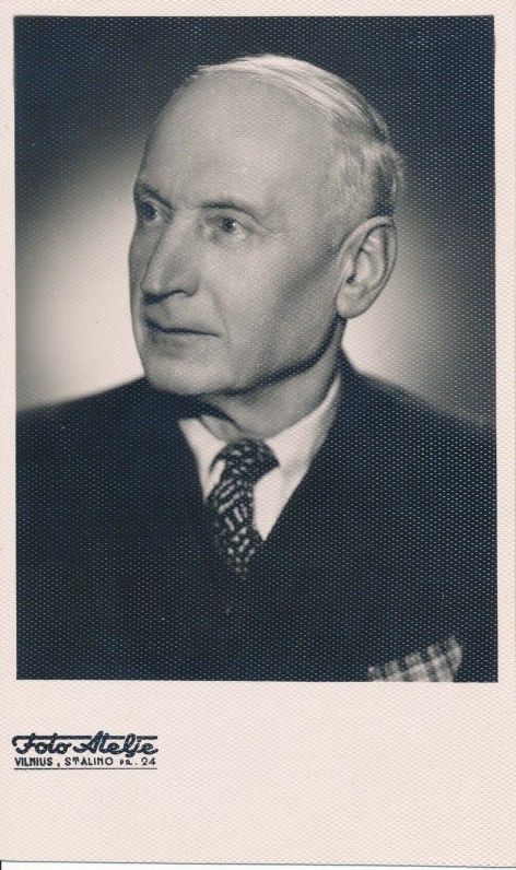 Antanas Vienuolis-Žukauskas. Vilnius, 1956 m.