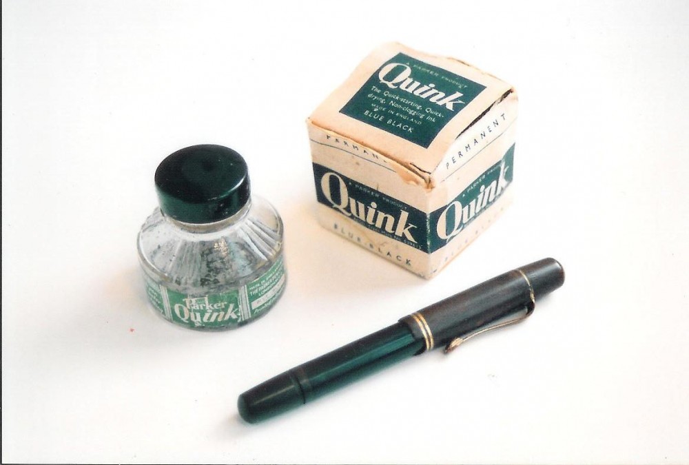 Automatinis S. Nėries plunksnakotis „Pelikan” ir rašalinė su dėžute